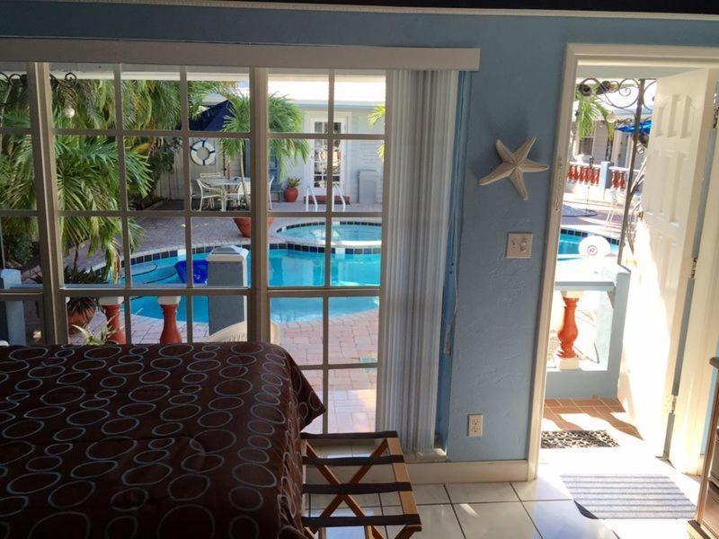 Coral Reef Guesthouse Форт-Лодердейл Номер фото